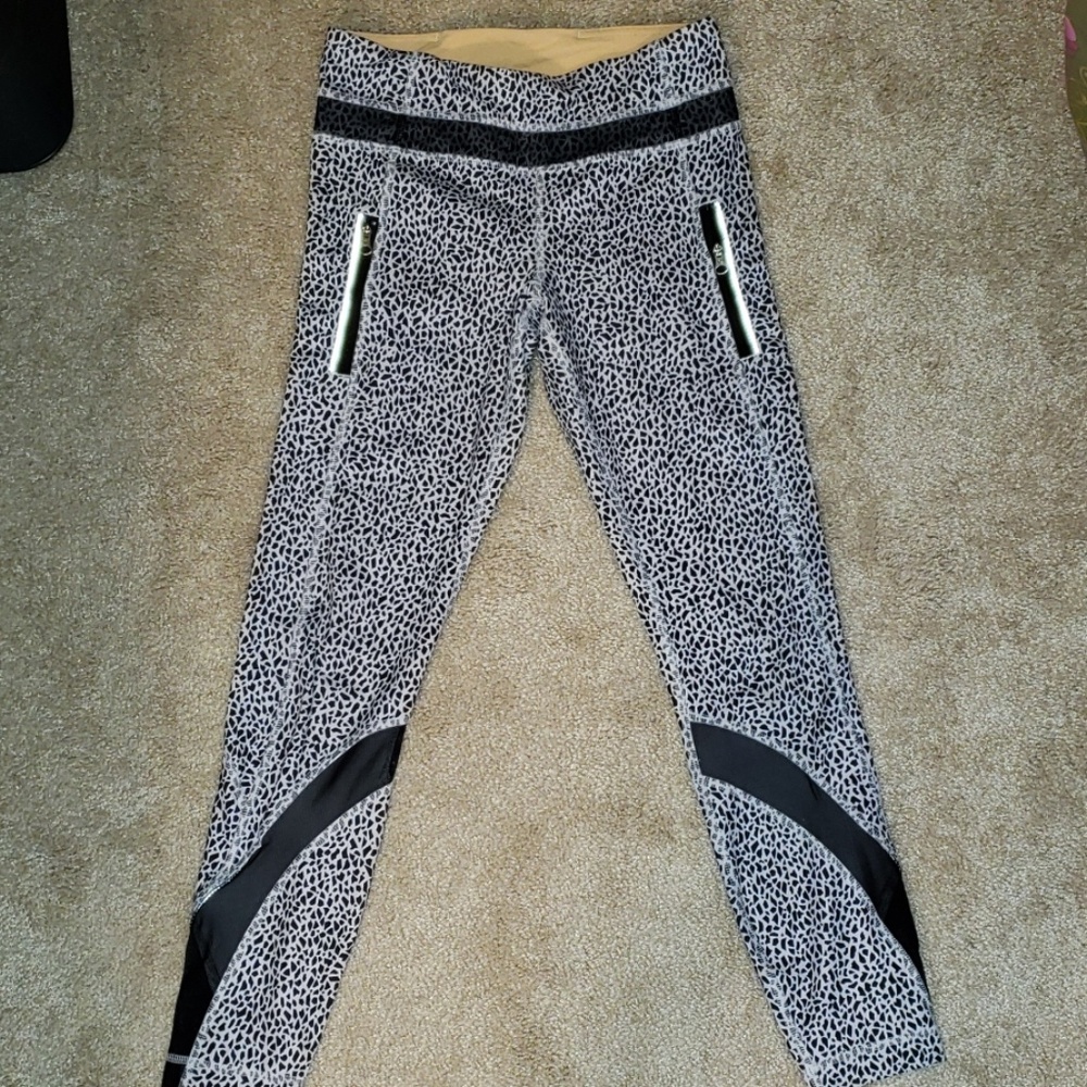 Lululemon crop
